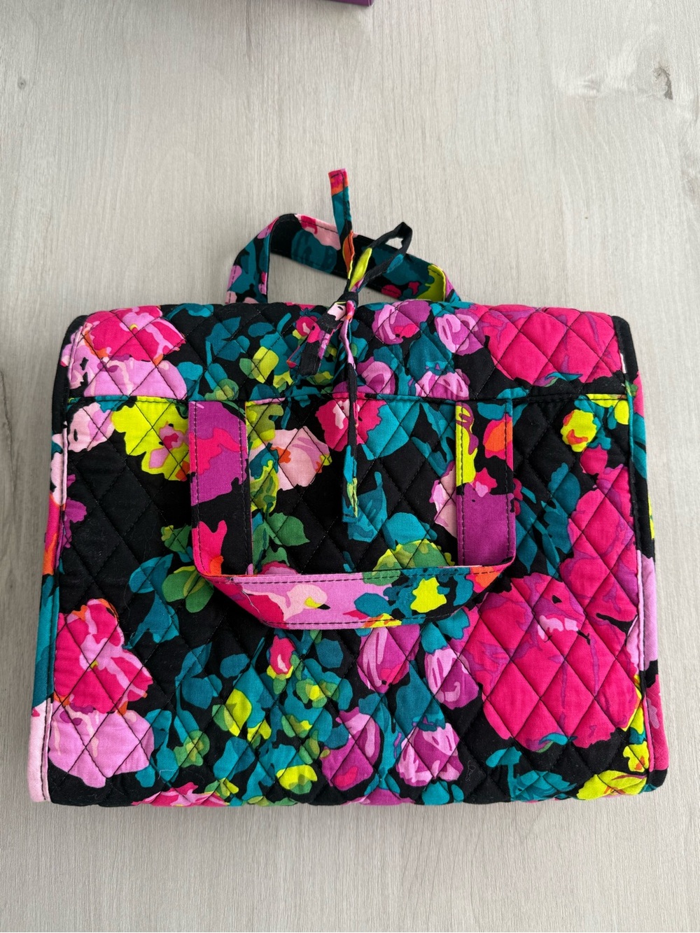 💜Vera Bradley Hilo Meadow Hanging Organizer Vibrant Floral Quilted Cosmetic NEW - Picture 5 of 6